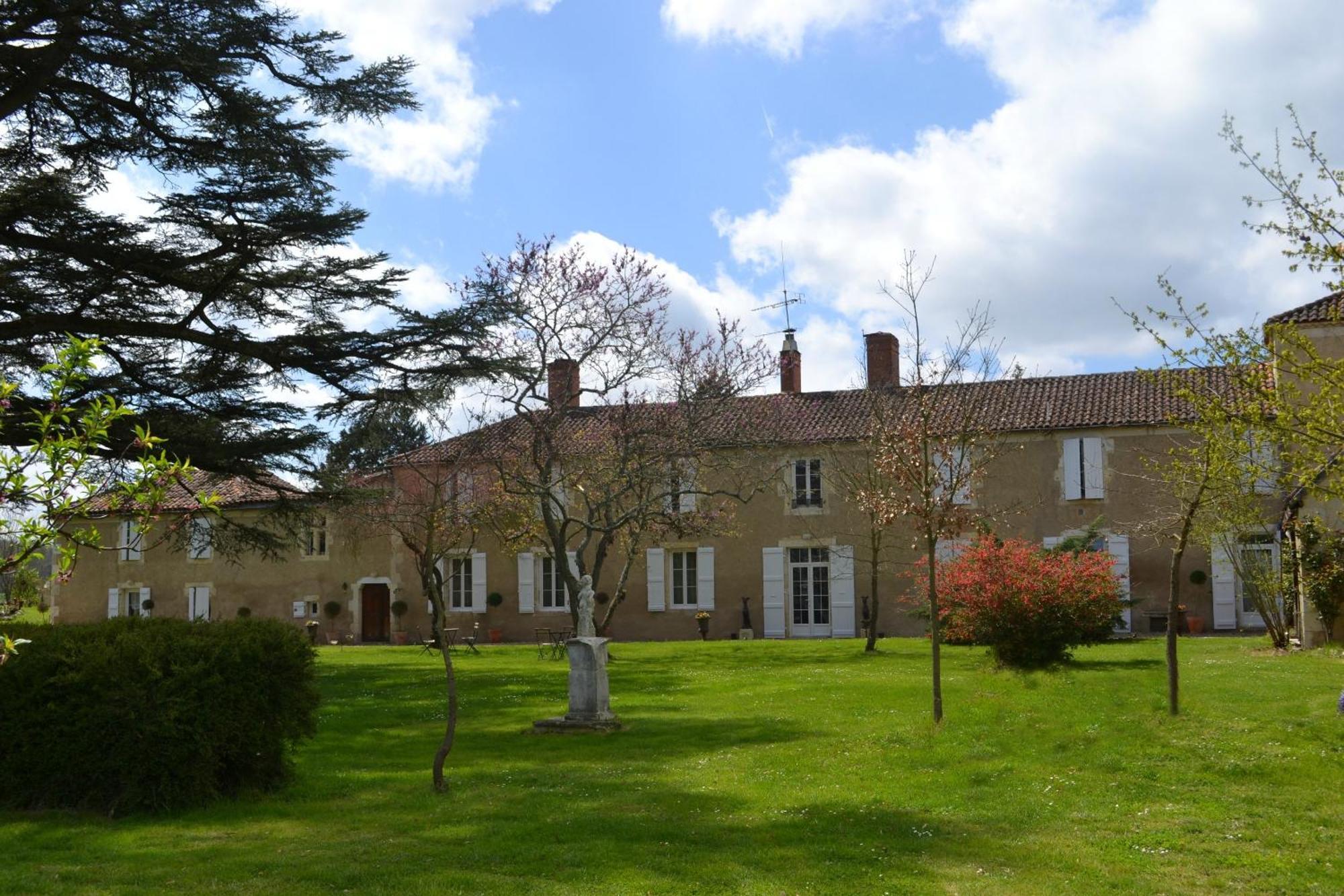 Bed and Breakfast Chartreuse De Dane Saint-Jean-Poutge Экстерьер фото