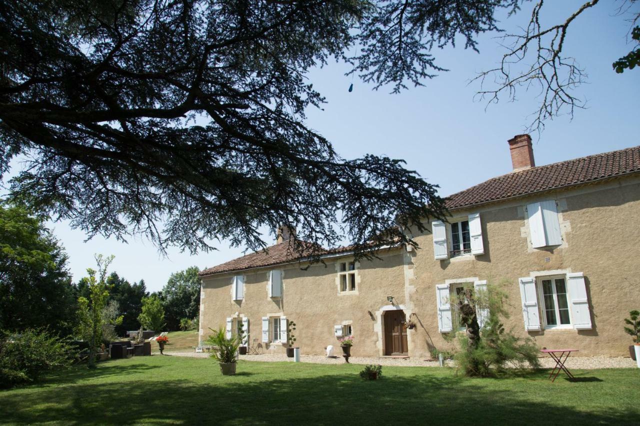 Bed and Breakfast Chartreuse De Dane Saint-Jean-Poutge Экстерьер фото